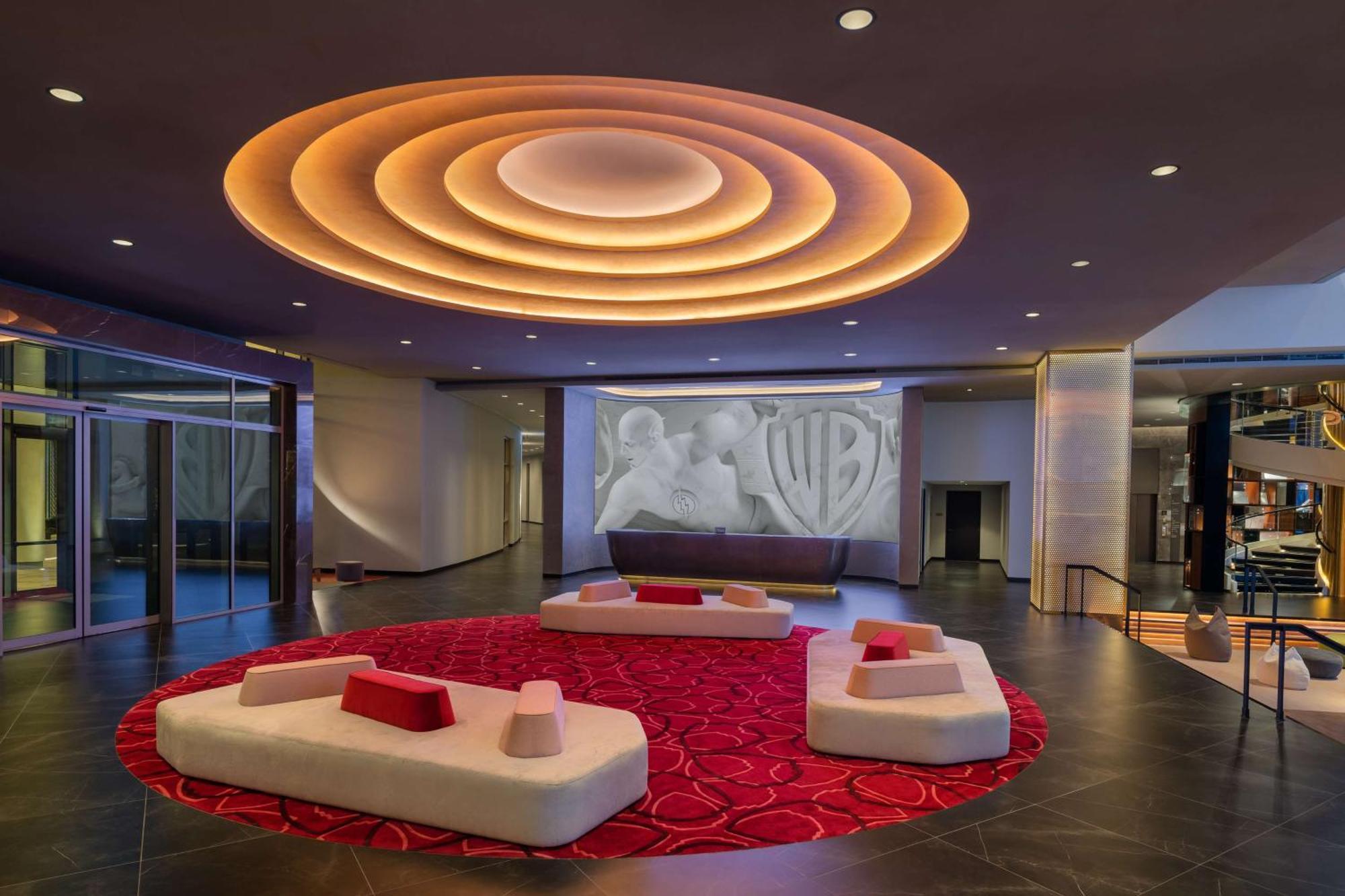 מלון The Wb Abu Dhabi, Curio Collection By Hilton מראה חיצוני תמונה The lobby of the hotel